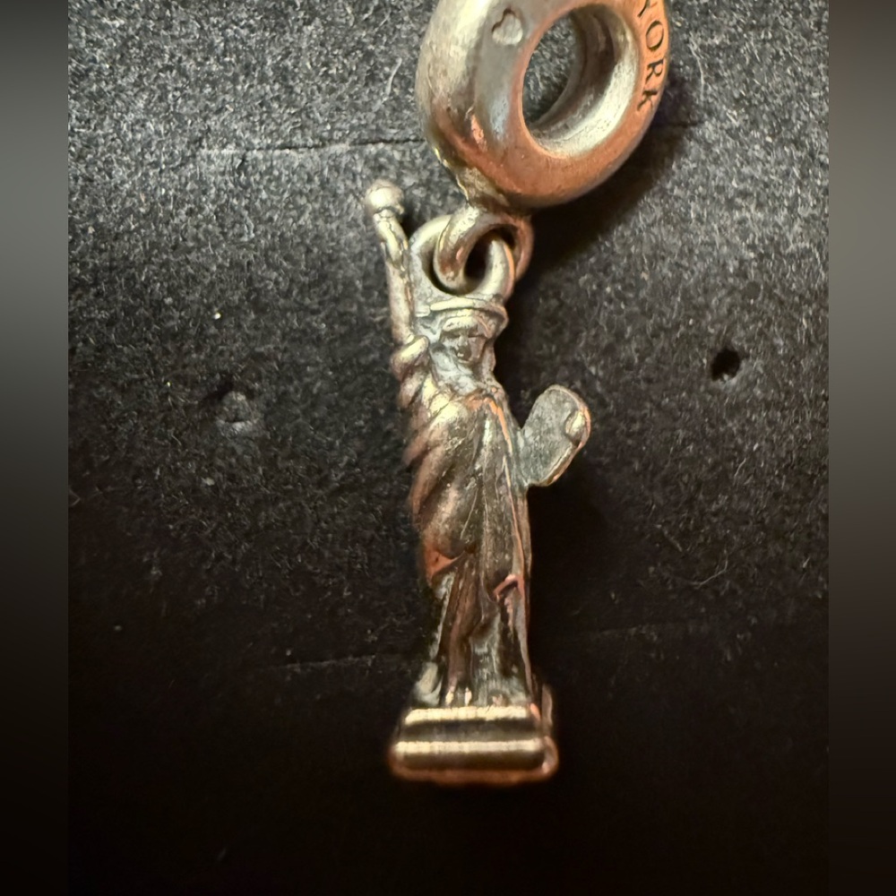 PANDORA Statue of Liberty Sterling Silver Charm